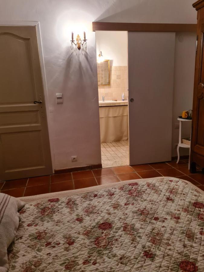 Le Mas Des Pins Mane  エクステリア 写真